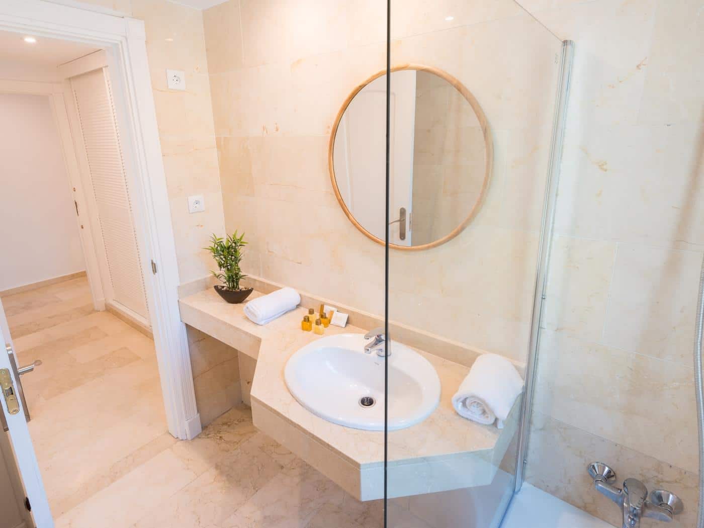 CONTEMPORARY CENTRAL APARTMENT, Puerto Banús, Imagen 22