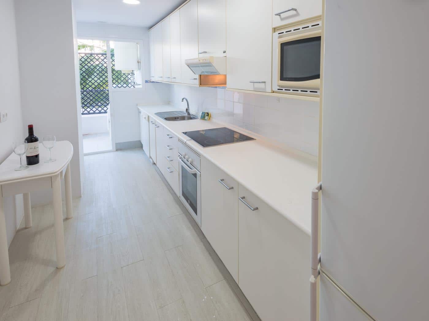 CONTEMPORARY CENTRAL APARTMENT, Puerto Banús, Imagen 25