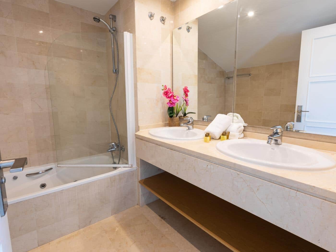 LAS CAÑAS BEACHFRONT HAVEN, La Milla de Oro de Marbella, Imagen 25