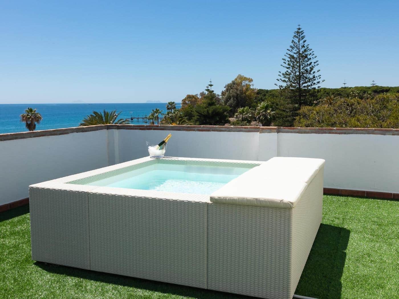 LAS CAÑAS BEACHFRONT HAVEN, La Milla de Oro de Marbella, Imagen 5