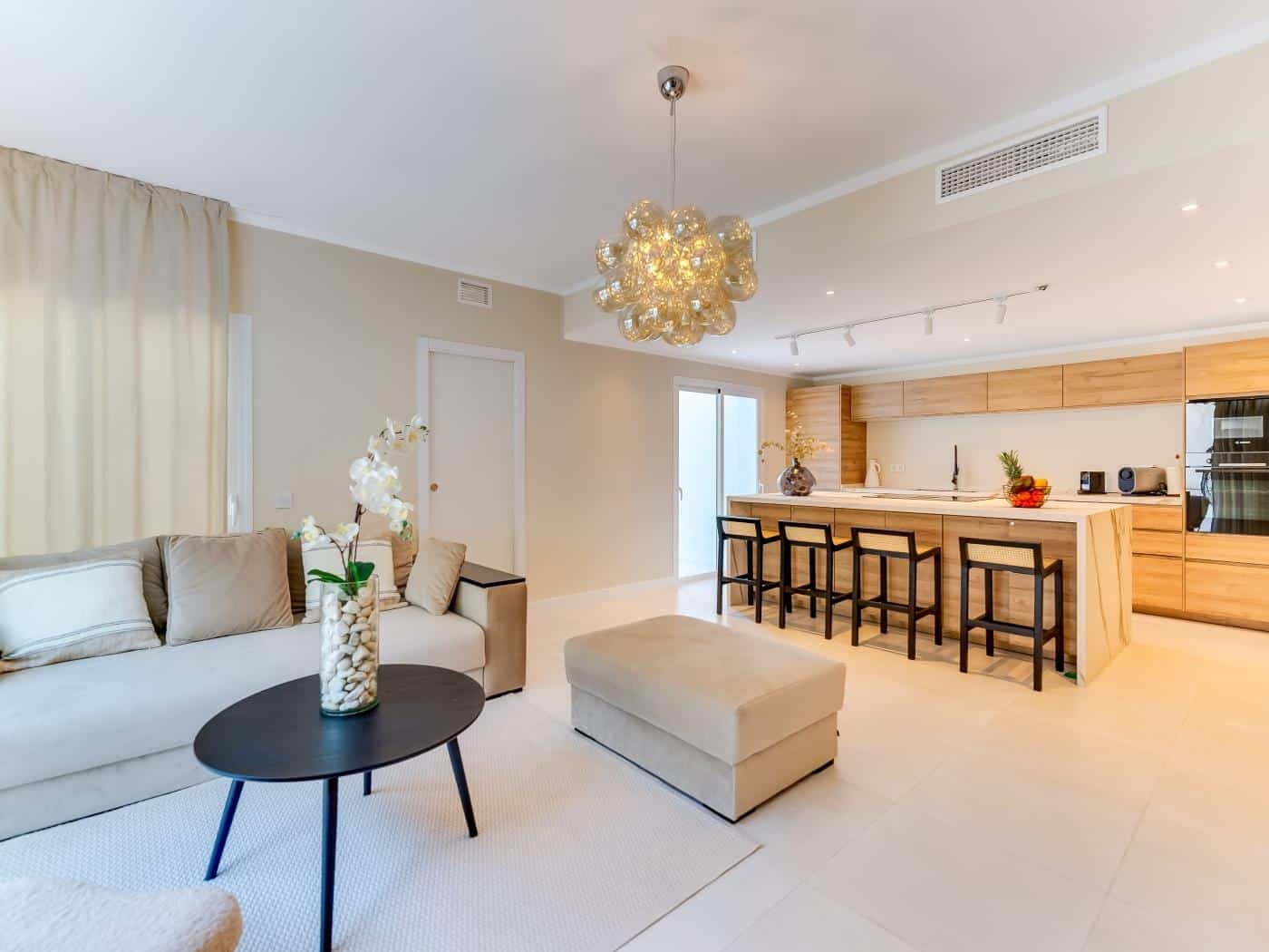 LAS LOLAS, Nueva Andalucia, Imagen 1