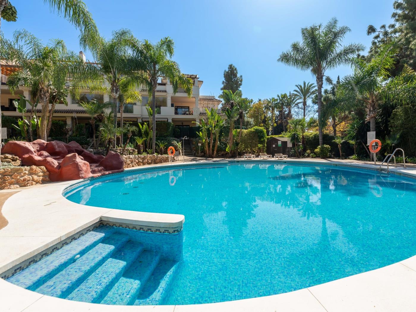 EL PALMERAL BRAND NEW APT, Nueva Andalucia, Imagen 12