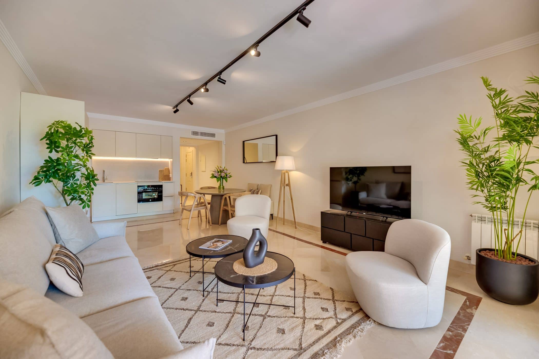 EL PALMERAL BRAND NEW APT, Nueva Andalucia, Imagen 3