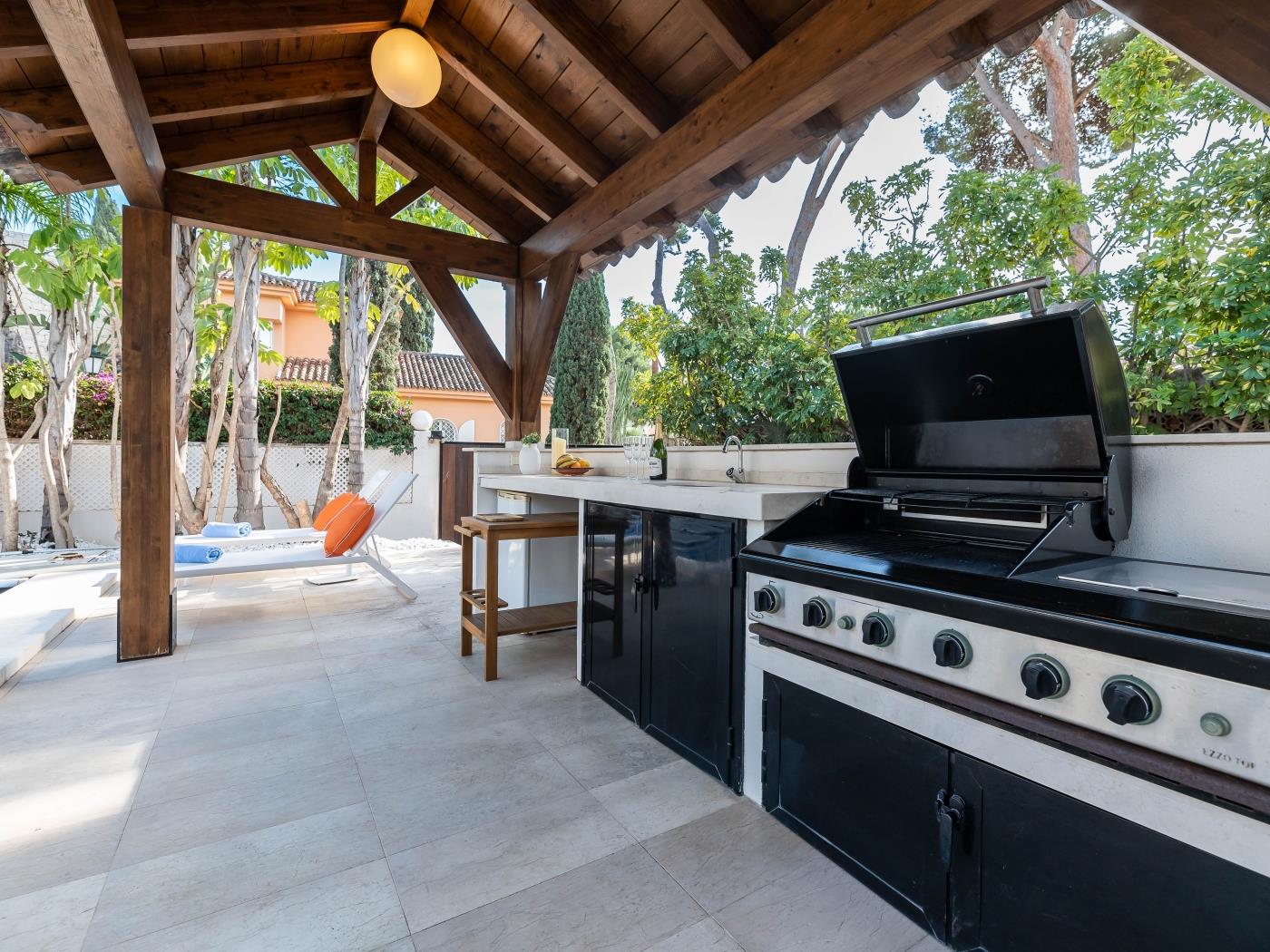 VILLA LA CABANE 5*, Los Monteros, Imagen 3